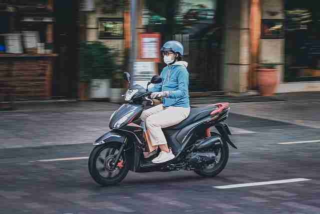 微密圈平台社区话题再升级:微密圈女神引发争议